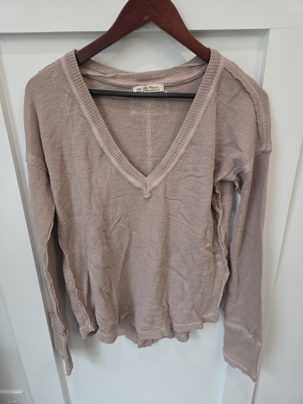 Free People thermal Long Sleeve Ribbed V-Neck Top in Taupe Pink
